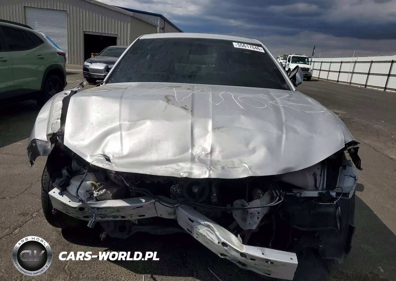 2019 Dodge Charger Sxt VIN:2C3CDXBG5KH696300 - 5
