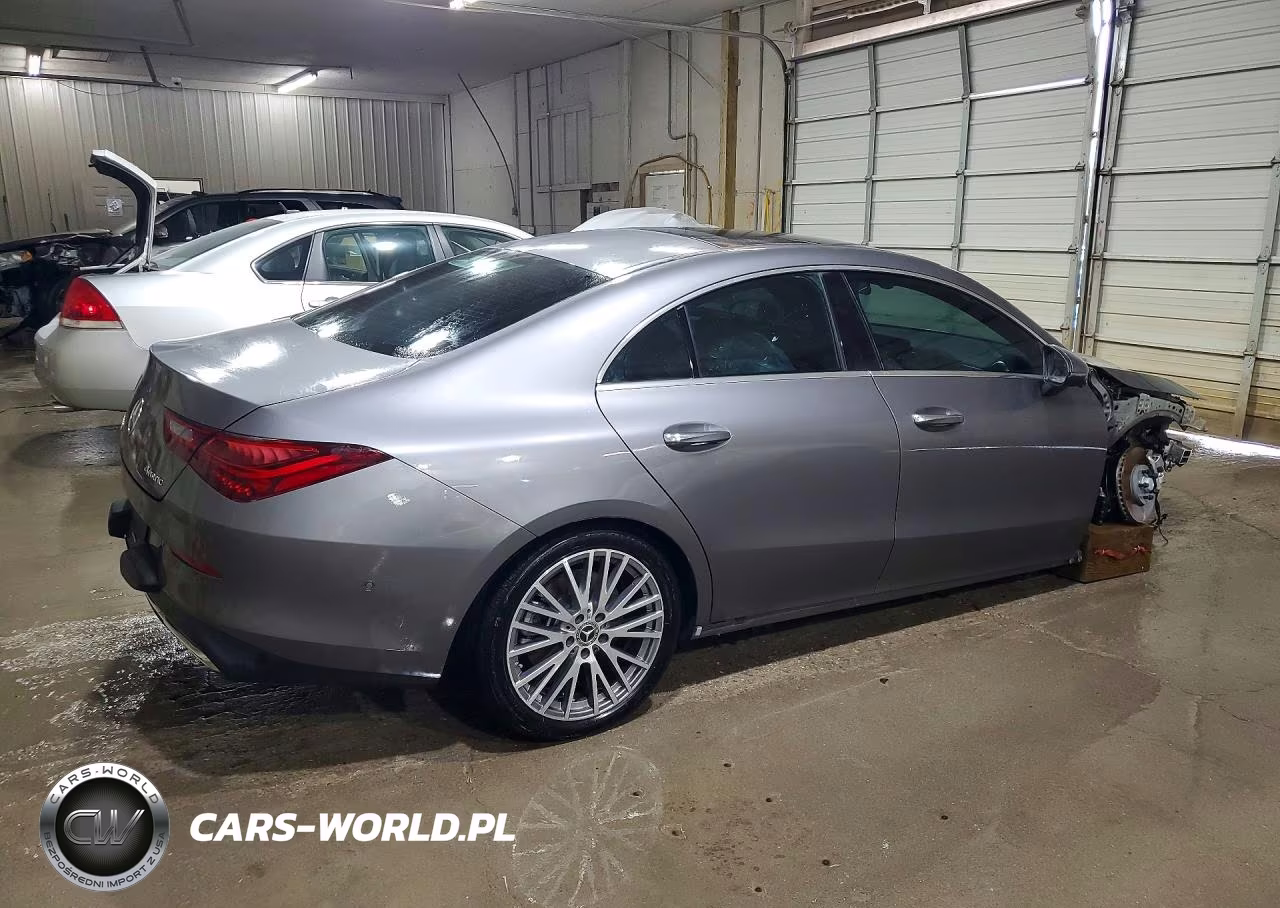 2025 Mercedes-Benz Cla 250 4Matic VIN:W1K5J4HB7SN555393 - 3