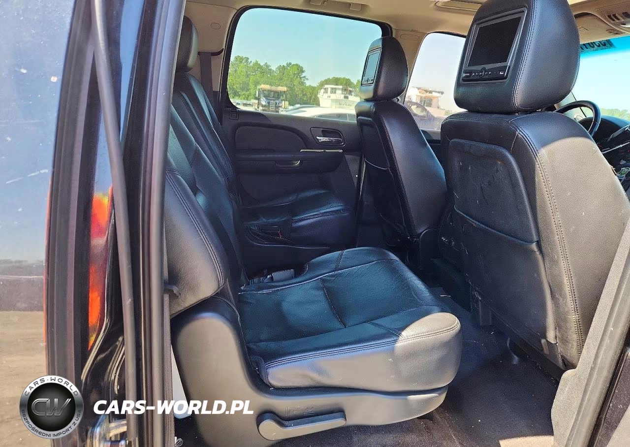 2011 Chevrolet Suburban C1500 Ltz VIN:1GNSCKE02BR281891 - 11