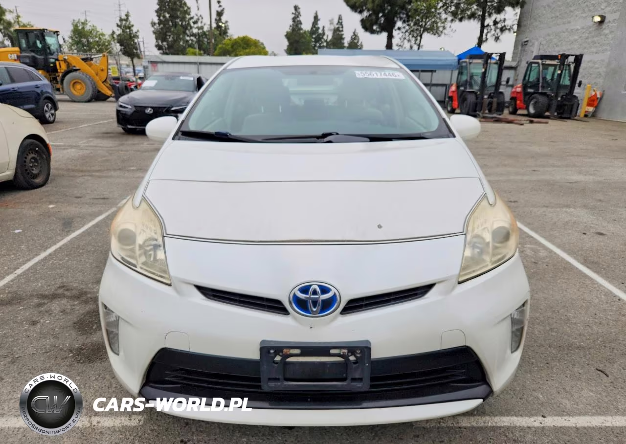 2014 Toyota Prius Three VIN:JTDKN3DU7E1781321 - 5
