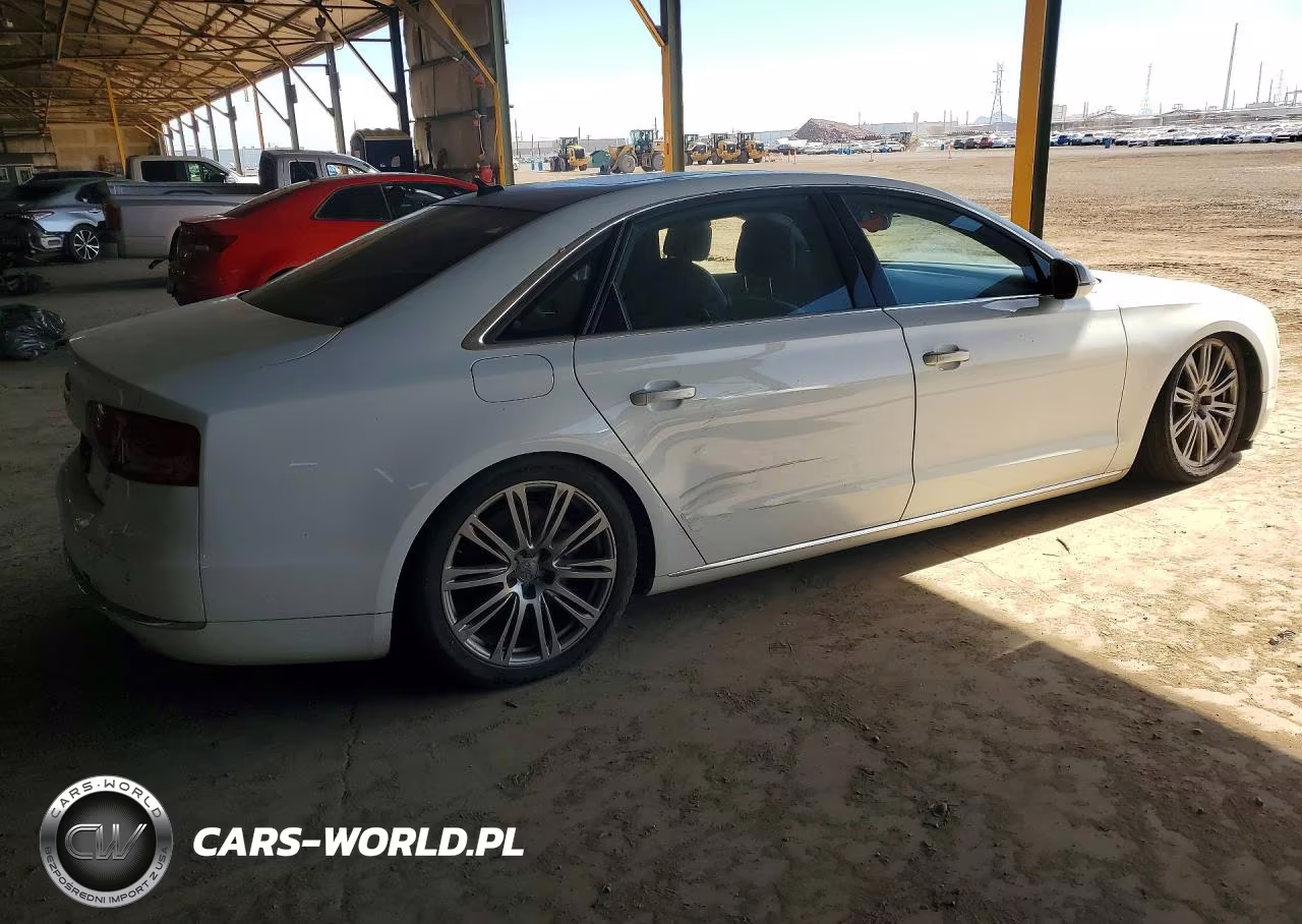 2011 Audi A8 L Quattro VIN:WAURVAFD7BN028177 - 3