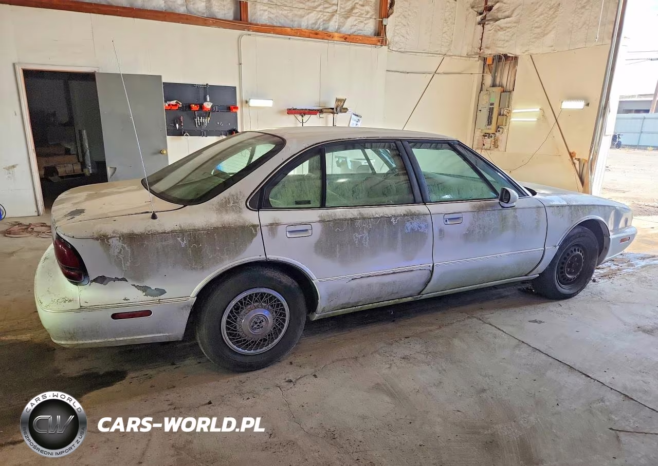 1999 Oldsmobile 88 Base VIN:1G3HN52K8X4813119 - 3