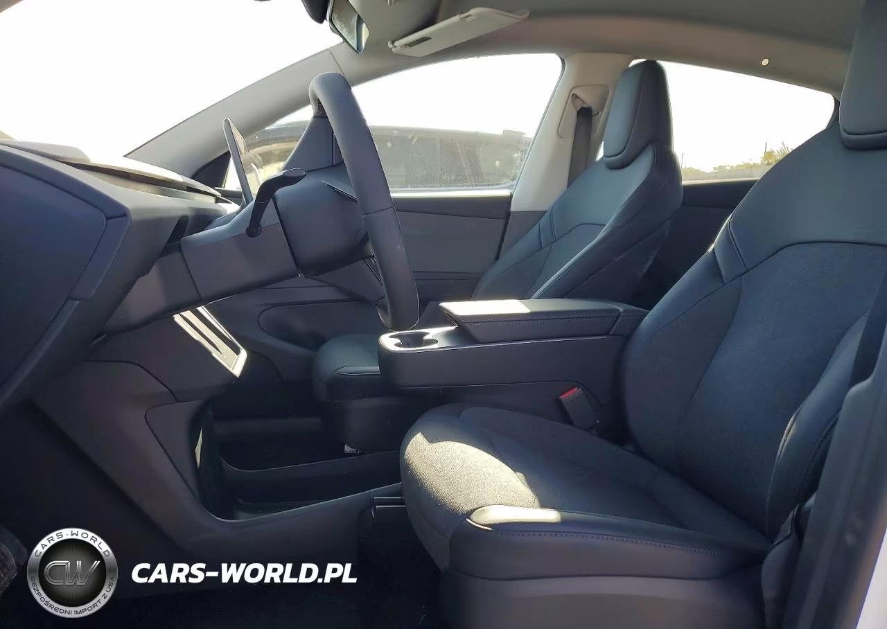 2026 Tesla Model Y VIN:7SAYGDED9TA596877 - 7