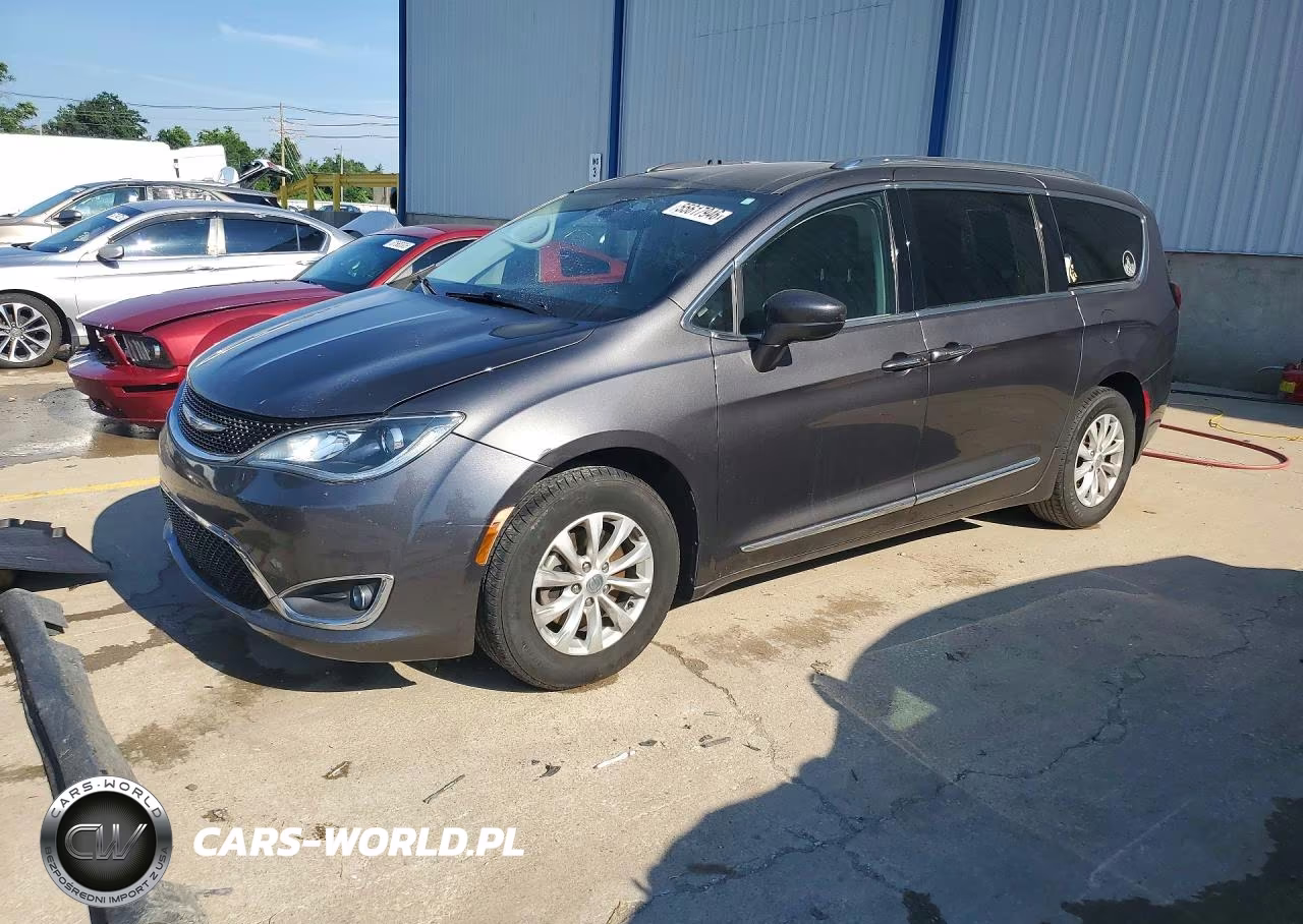 2019 Chrysler Pacifica Touring L