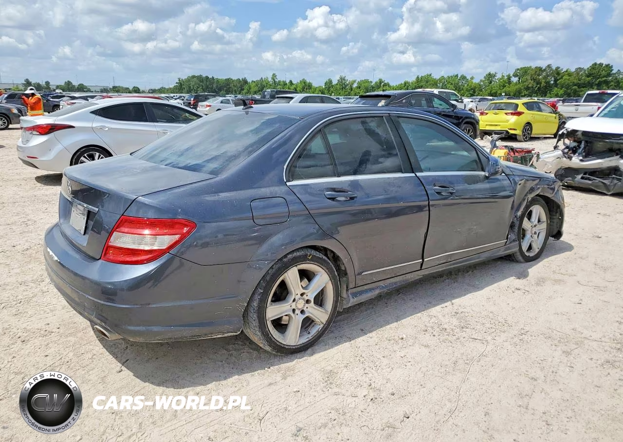 2011 Mercedes-Benz C 300 VIN:WDDGF5EB4BR168670 - 3
