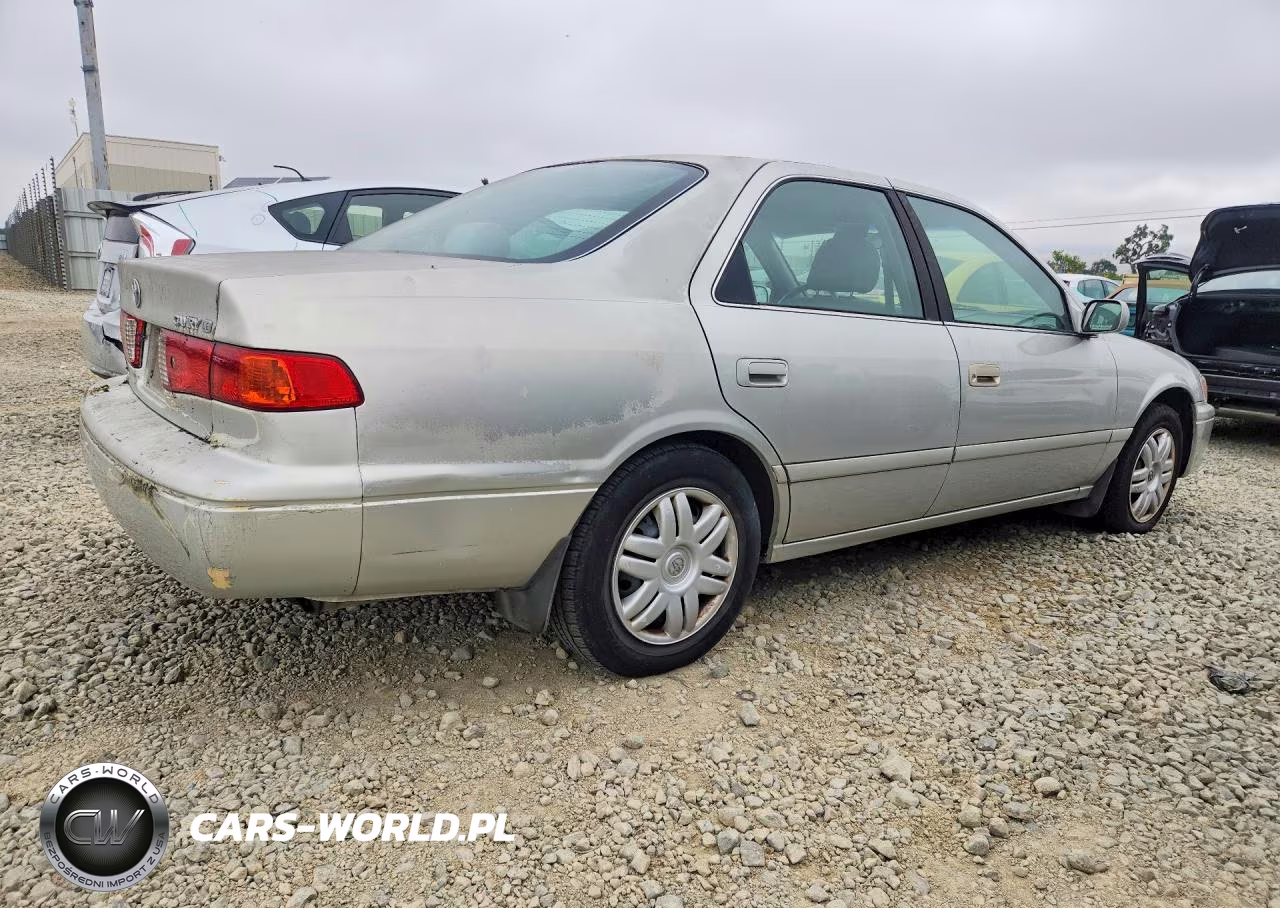 2000 Toyota Camry Le VIN:4T1BG22K1YU010387 - 3
