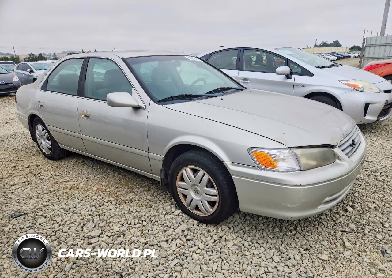 2000 Toyota Camry Le VIN:4T1BG22K1YU010387 - 4