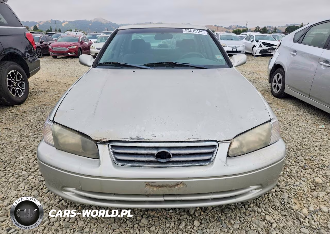 2000 Toyota Camry Le VIN:4T1BG22K1YU010387 - 5