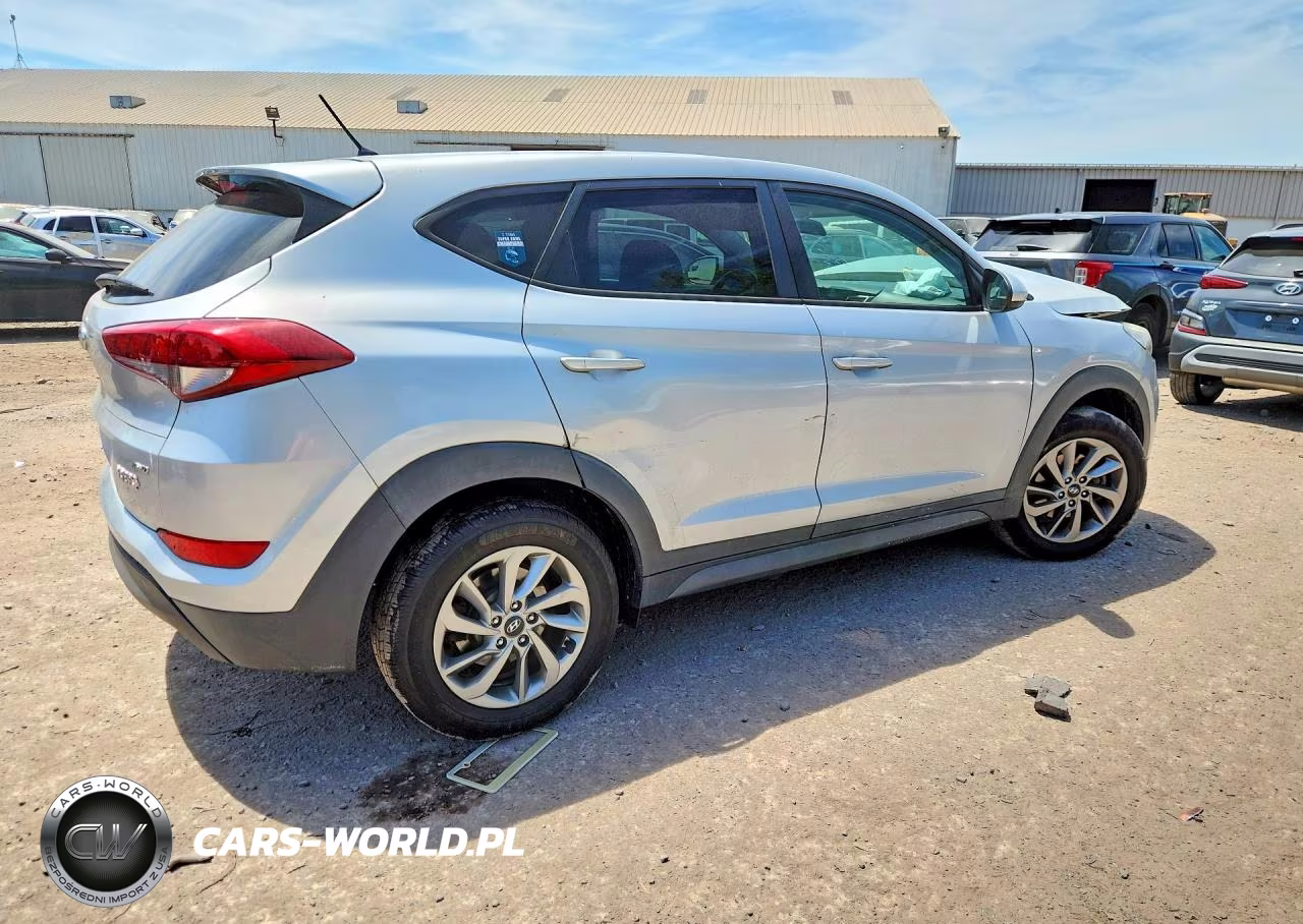 2018 Hyundai Tucson Se VIN:KM8J2CA47JU625289 - 3
