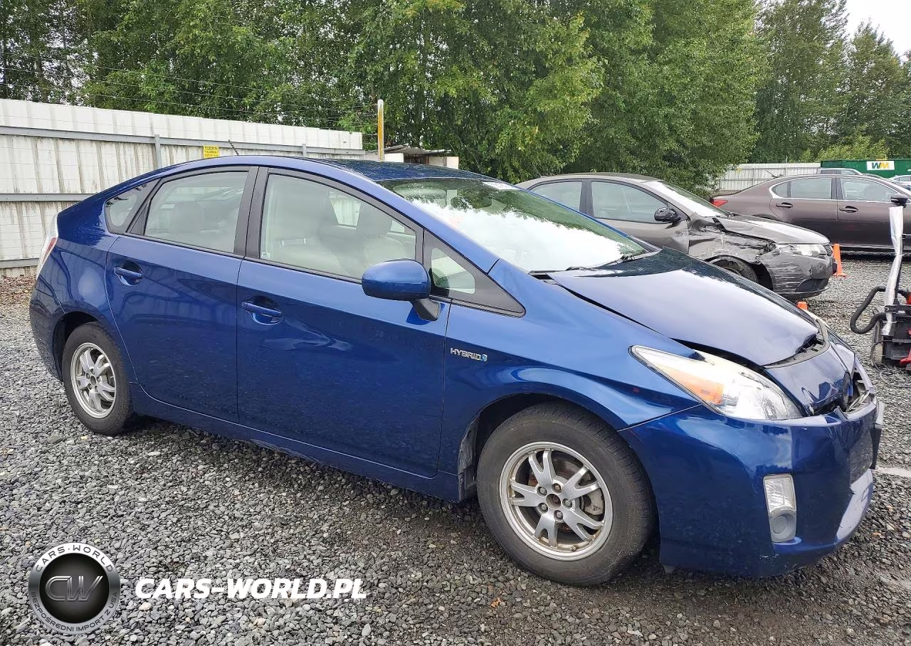 2010 Toyota Prius Iii VIN:JTDKN3DU0A0005676 - 4