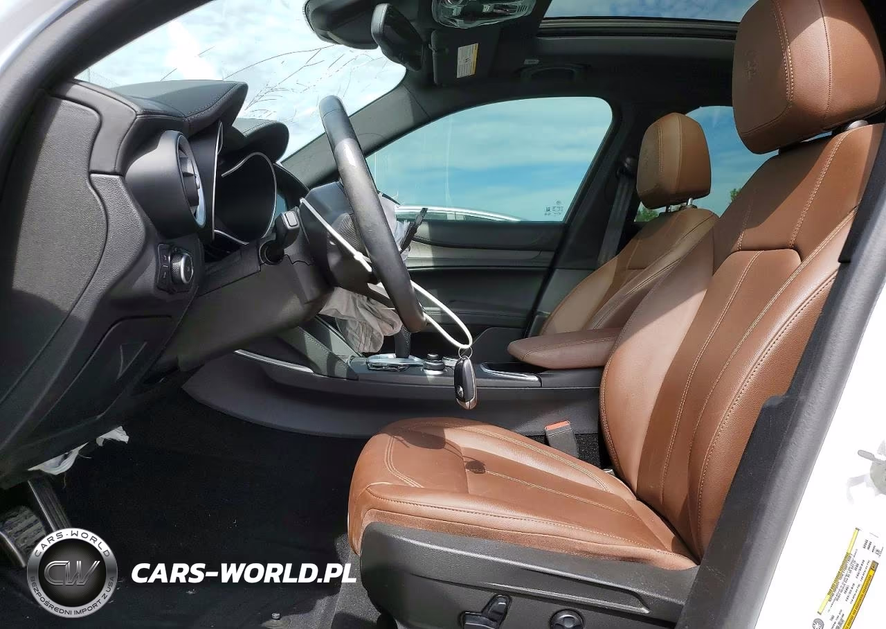 2022 Alfa Romeo Stelvio Ti VIN:ZASPAKBN5N7D33400 - 7