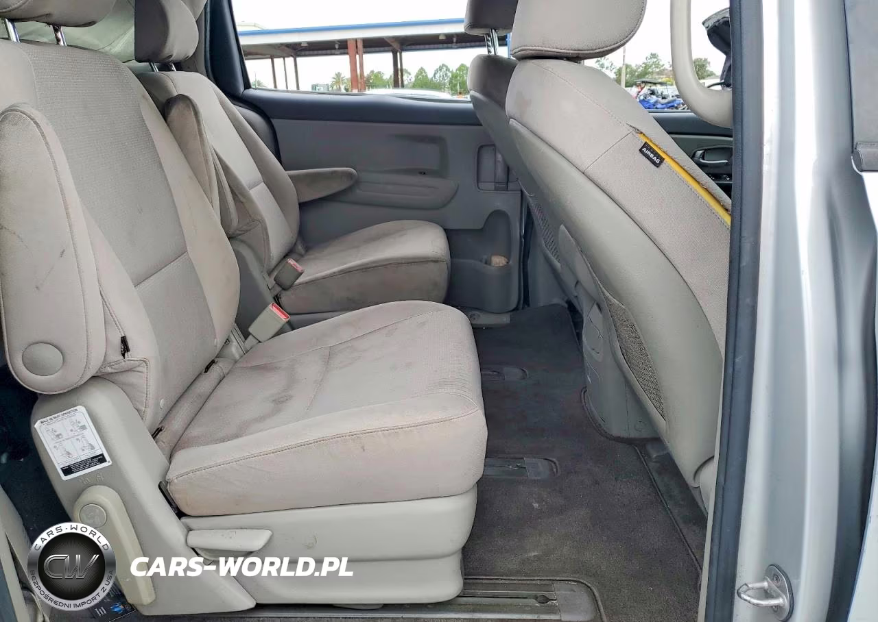 2016 Kia Sedona L VIN:KNDMA5C19G6206506 - 11