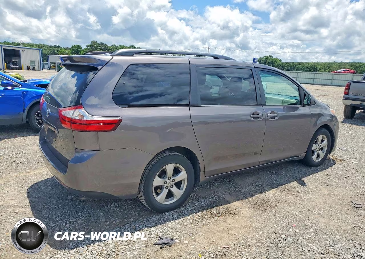 2015 Toyota Sienna Le VIN:5TDKK3DCXFS601298 - 3