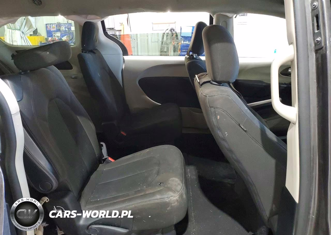 2017 Chrysler Pacifica Lx VIN:2C4RC1CG3HR684489 - 11