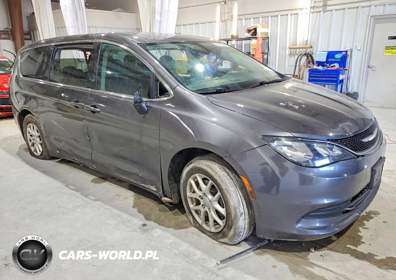 2017 Chrysler Pacifica Lx VIN:2C4RC1CG3HR684489 - 4