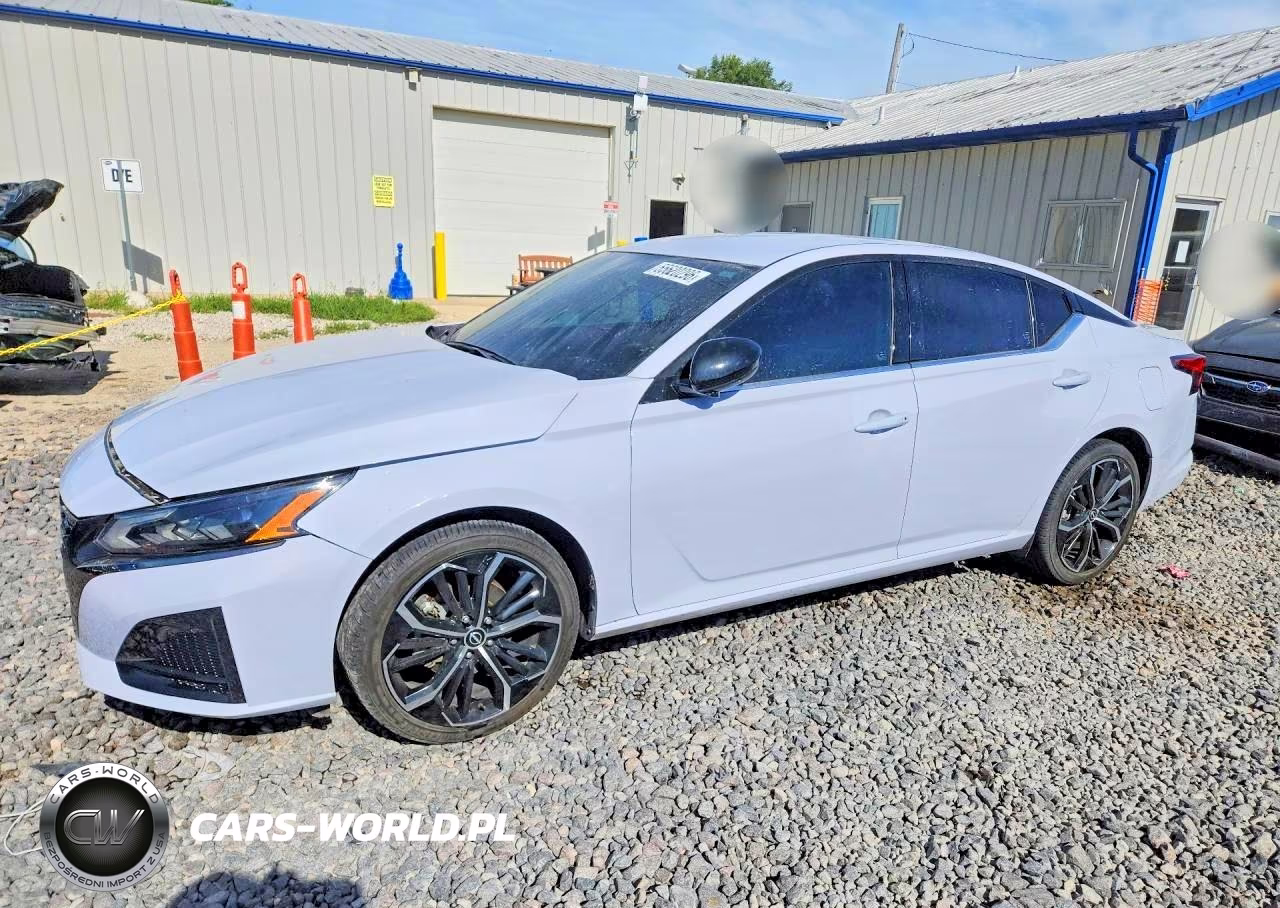 2024 Nissan Altima Sr – zdjęcie 1 z 12