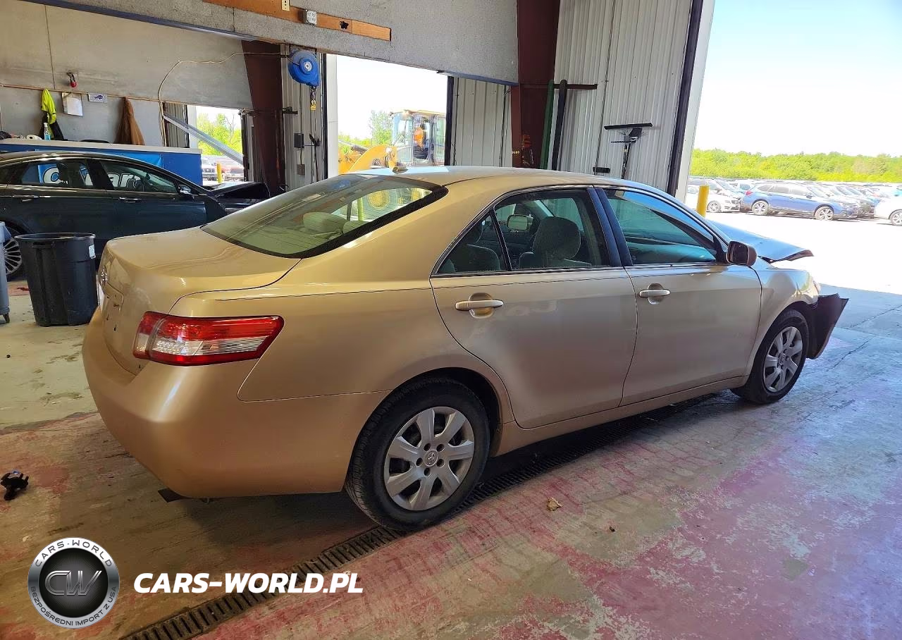 2010 Toyota Camry Le VIN:4T1BF3EK6AU049633 - 3