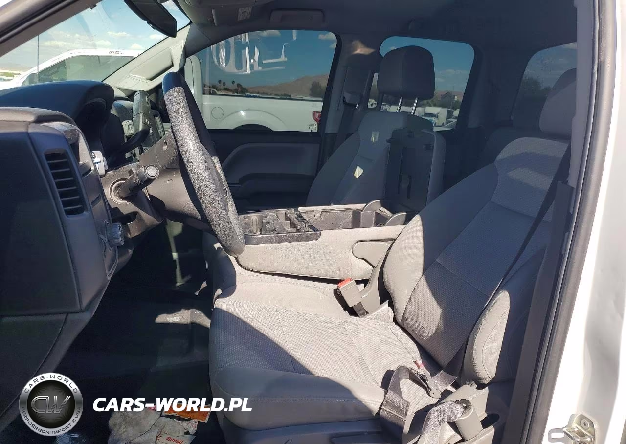 2018 Chevrolet Silverado C1500 VIN:1GCRCNEH4JZ308361 - 7