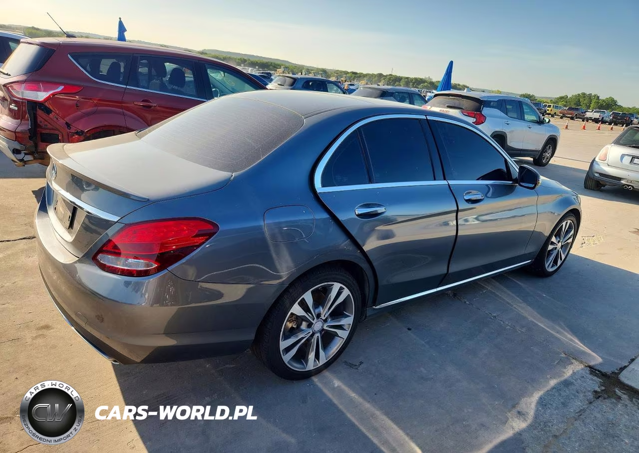 2017 Mercedes-Benz C 300 VIN:55SWF4JB8HU176466 - 3