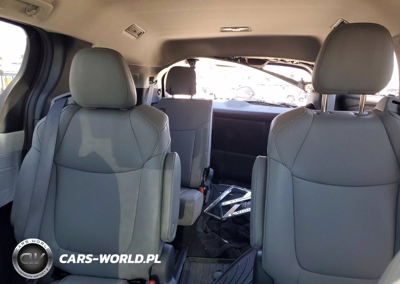 2025 Toyota Sienna Xle 7-Passenger VIN:5TDJSKFC5SS208886 - 10