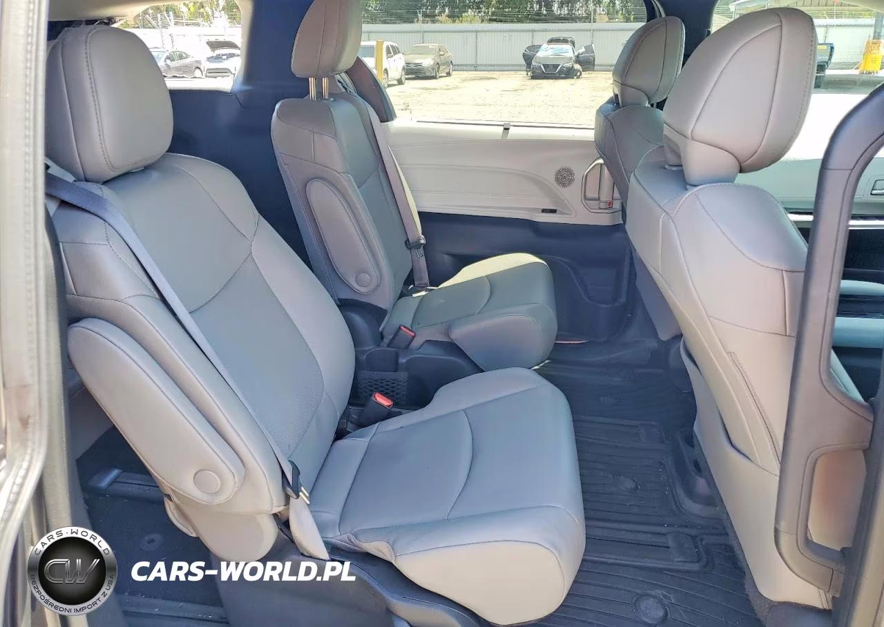 2025 Toyota Sienna Xle 7-Passenger VIN:5TDJSKFC5SS208886 - 11