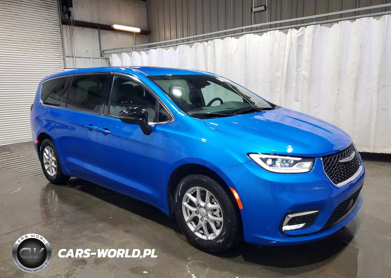 2026 Chrysler Pacifica Select VIN:2C4RC1BG2TR270906 - 4