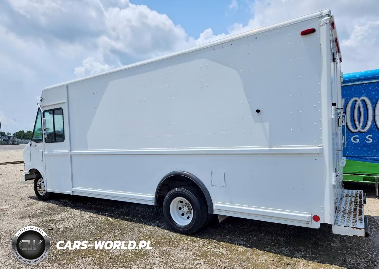 2000 Ford E350 Delivery Truck VIN:1FCJE39L5YHA77531 - 2