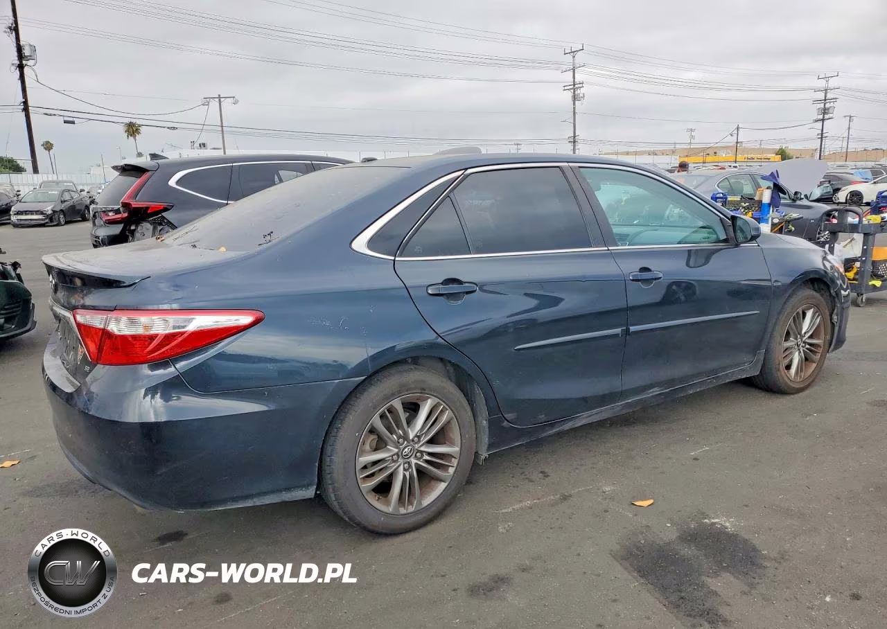 2017 Toyota Camry Se VIN:4T1BF1FK4HU311372 - 3