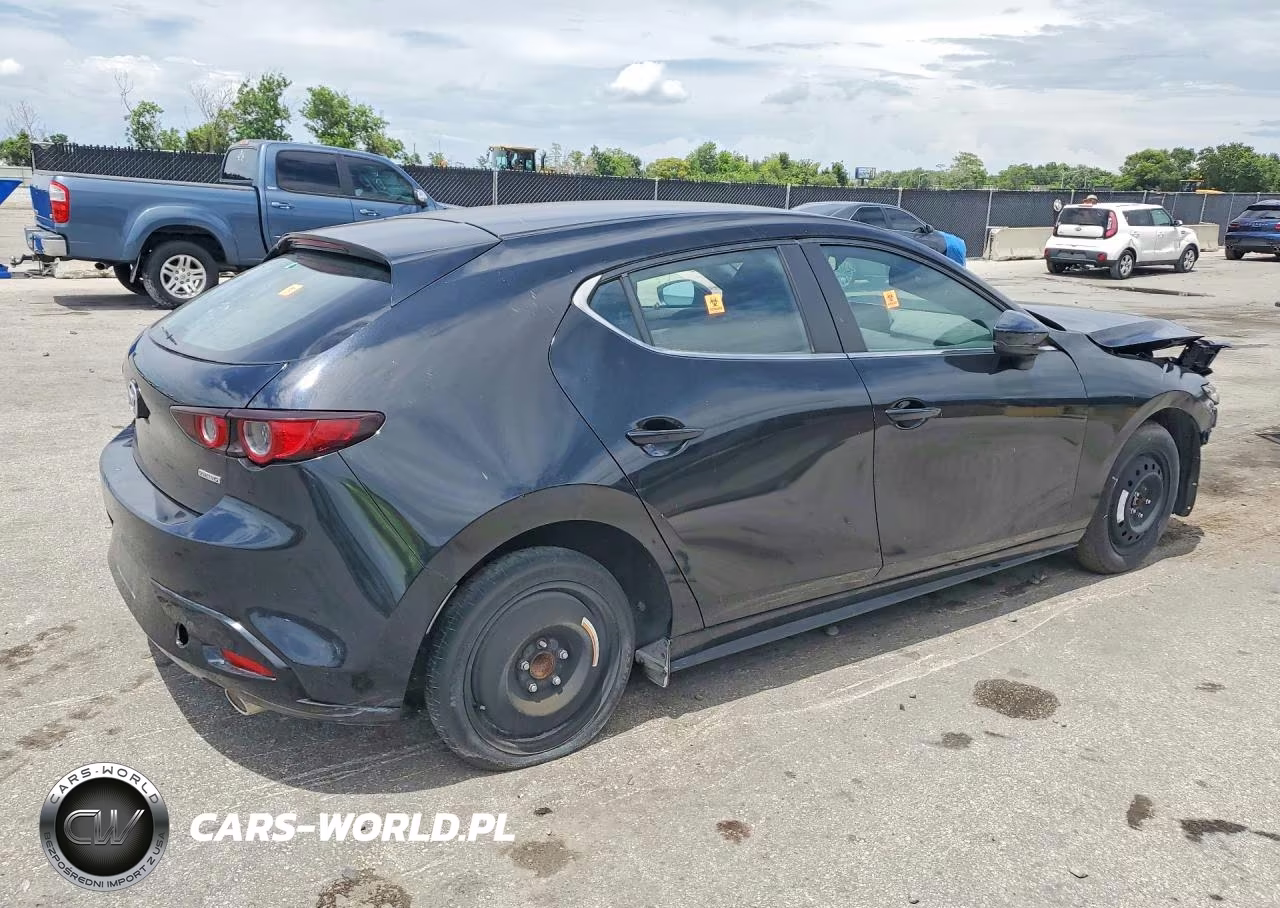 2021 Mazda 3 Select VIN:JM1BPAKL2M1336962 - 3