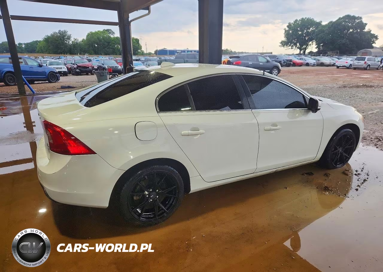 2011 Volvo S60 T6 VIN:YV1902FH6B2017273 - 3