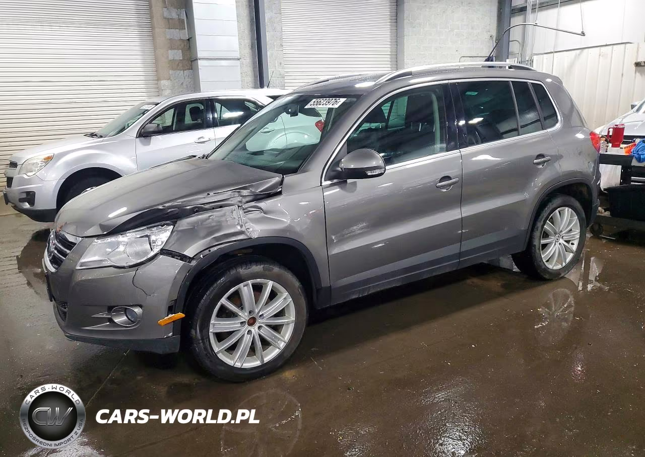 2011 Volkswagen Tiguan S VIN:WVGBV7AX9BW538285 - 1