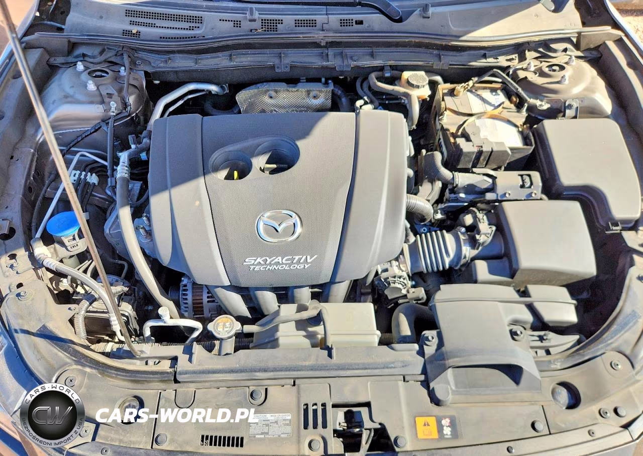 2018 Mazda 3 Sport VIN:3MZBN1U78JM183330 - 11