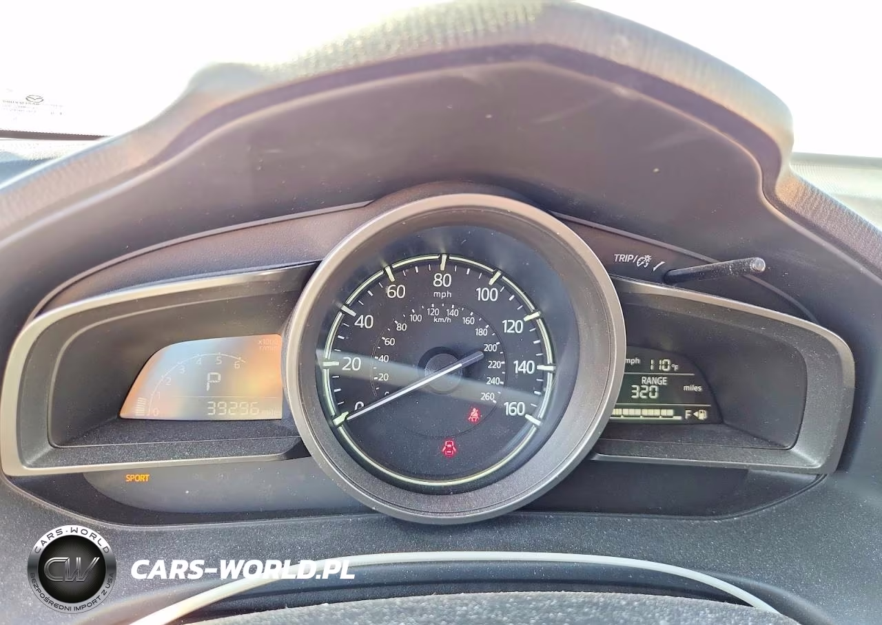 2018 Mazda 3 Sport VIN:3MZBN1U78JM183330 - 9