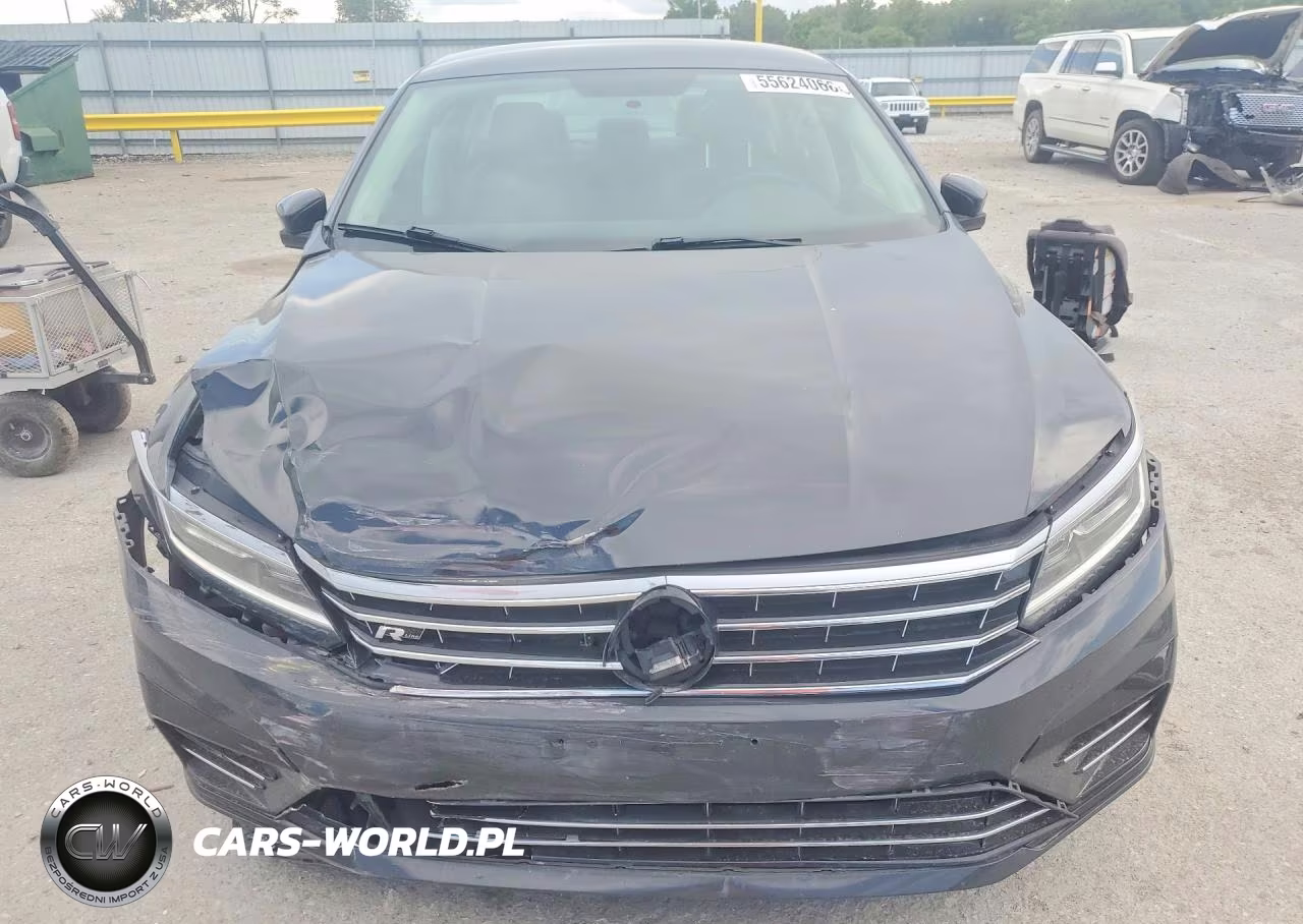 2017 Volkswagen Passat R-Line VIN:1VWDT7A34HC084535 - 5