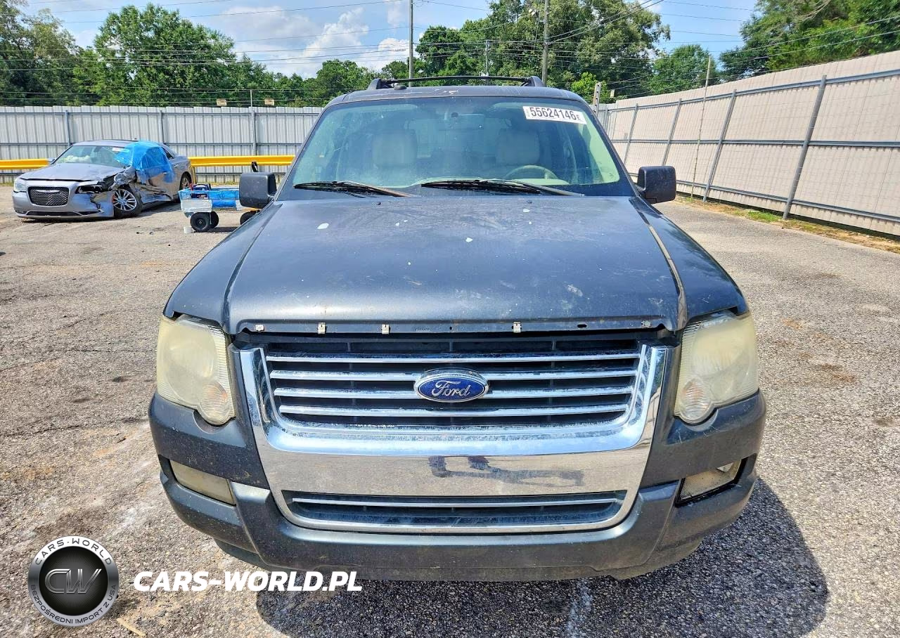 2010 Ford Explorer Xlt VIN:1FMEU6DE4AUA10085 - 5