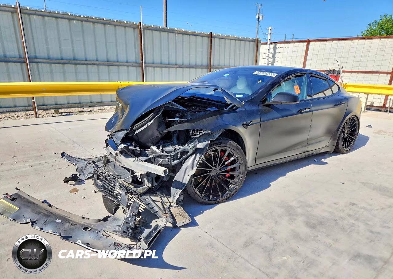 2021 Tesla Model S – zdjęcie 1 z 13