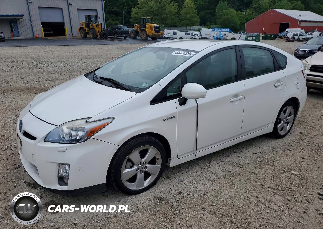 2010 Toyota Prius V – zdjęcie 1 z 12