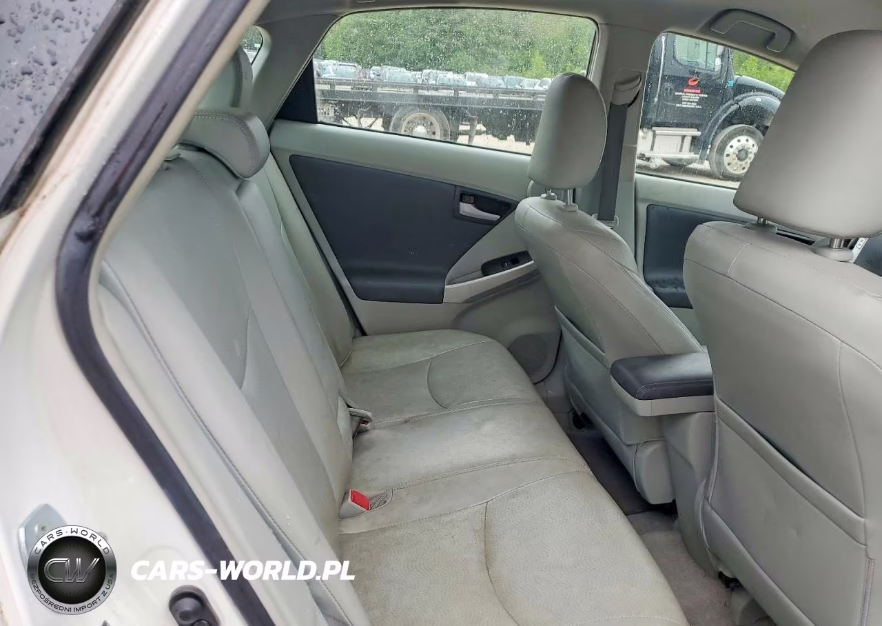 2010 Toyota Prius V VIN:JTDKN3DU6A0059760 - 10
