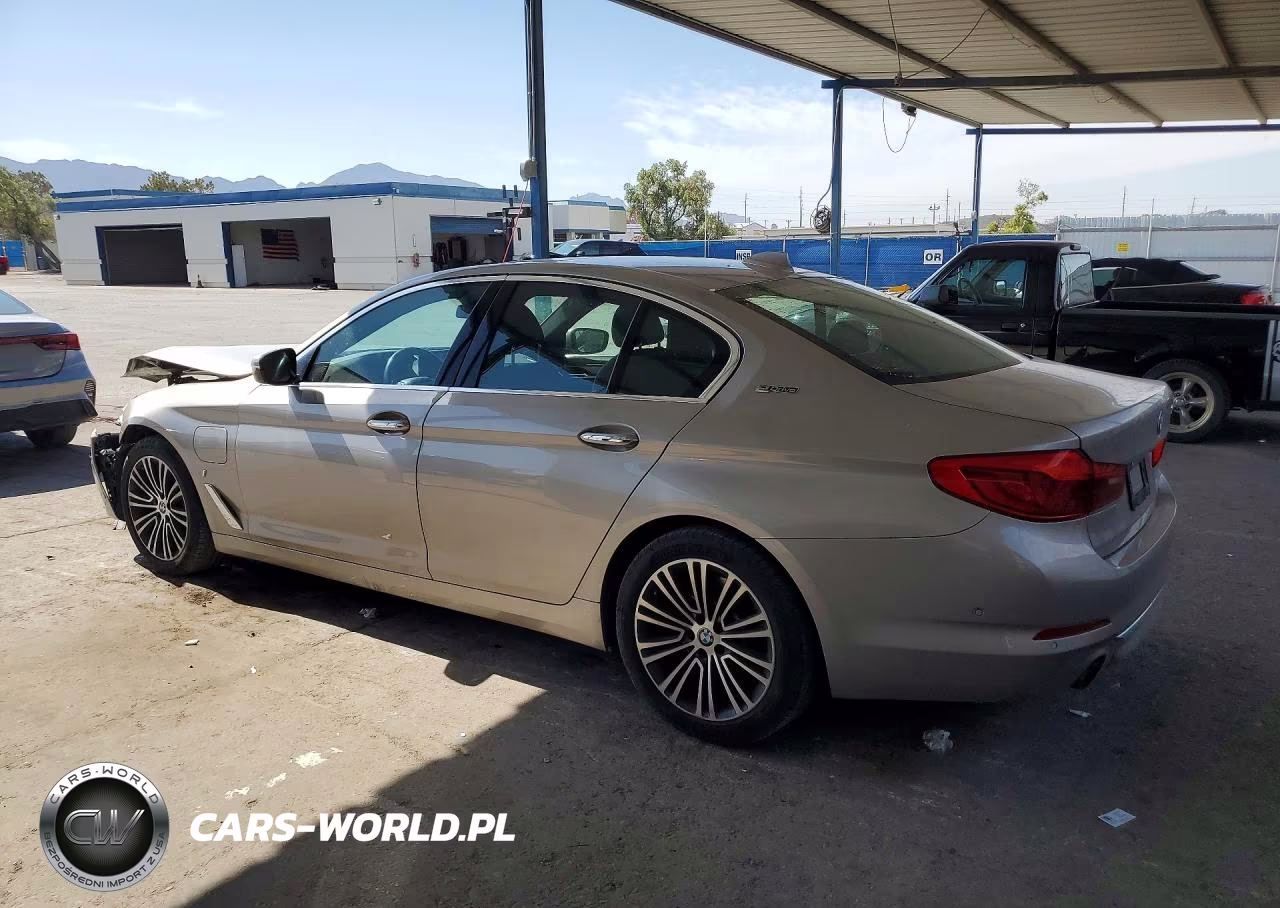 2018 BMW 530E VIN:WBAJA9C56JB249337 - 2