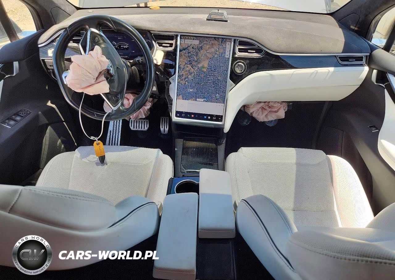 2016 Tesla Model X VIN:5YJXCBE29GF017175 - 8