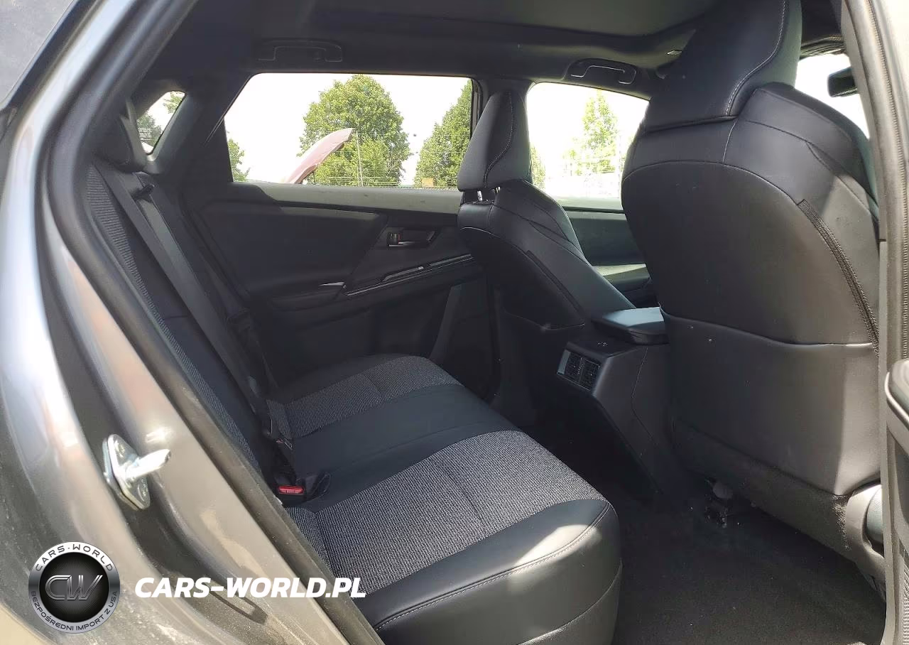 2026 Toyota Bz Xle Plus VIN:JTMBCAEB2TA006655 - 11