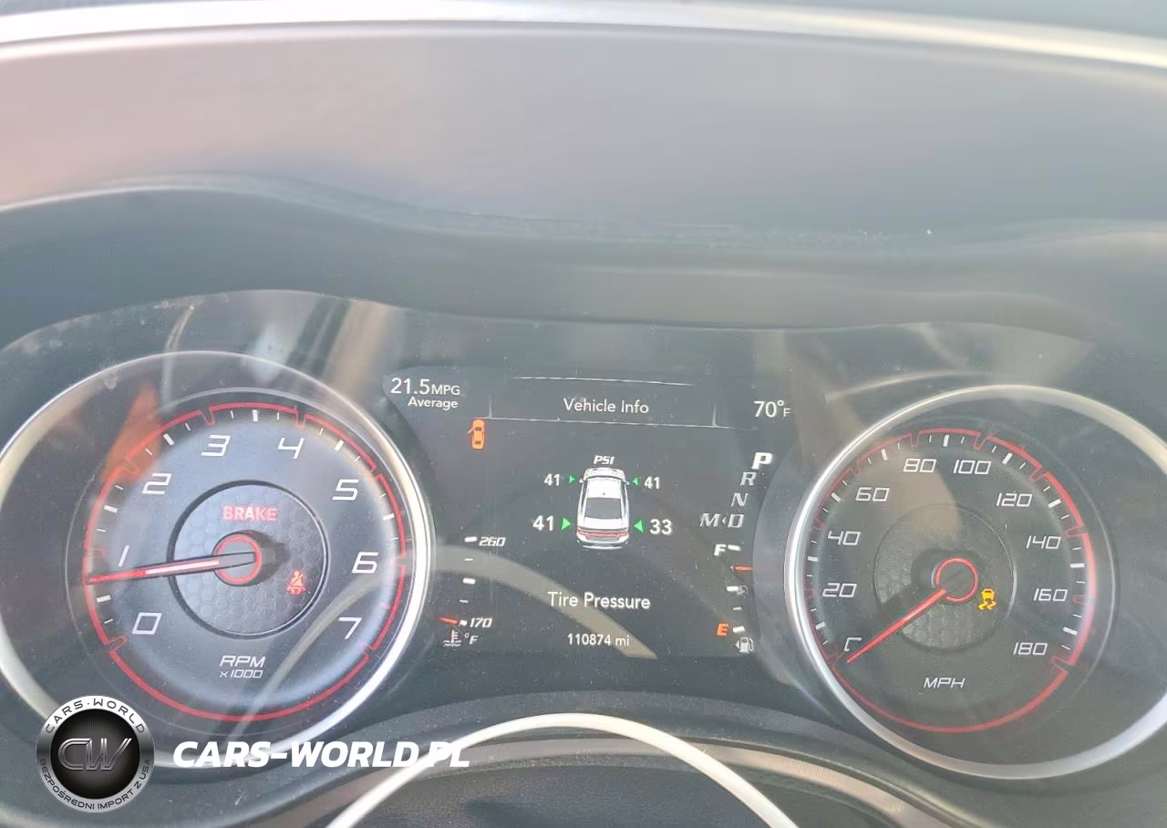 2019 Dodge Charger Scat Pack VIN:2C3CDXGJ1KH638012 - 9