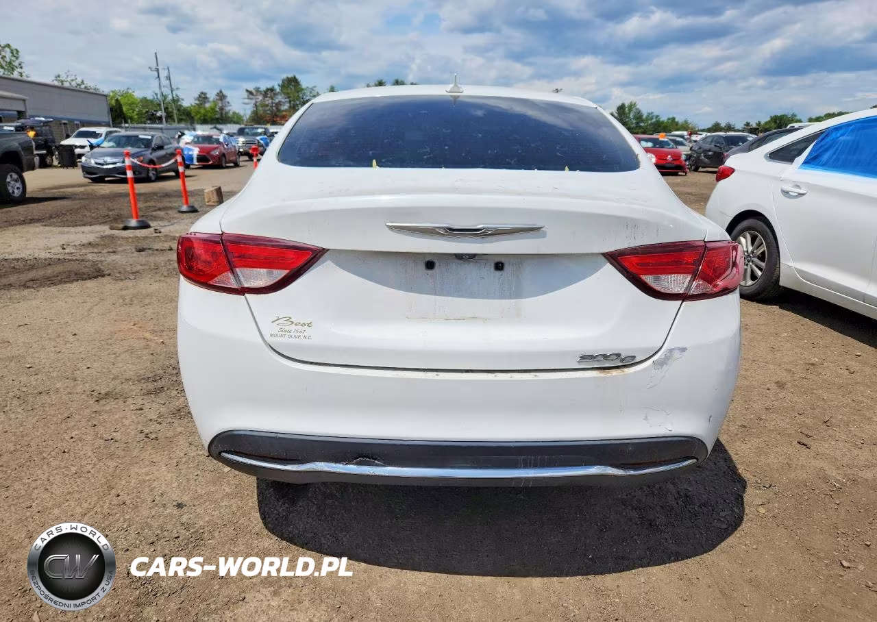 2015 Chrysler 200 C VIN:1C3CCCCB3FN501662 - 6