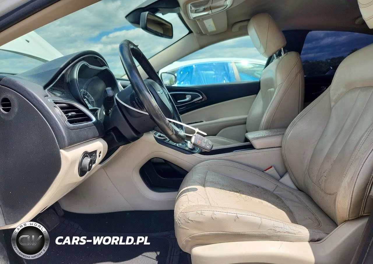 2015 Chrysler 200 C VIN:1C3CCCCB3FN501662 - 7