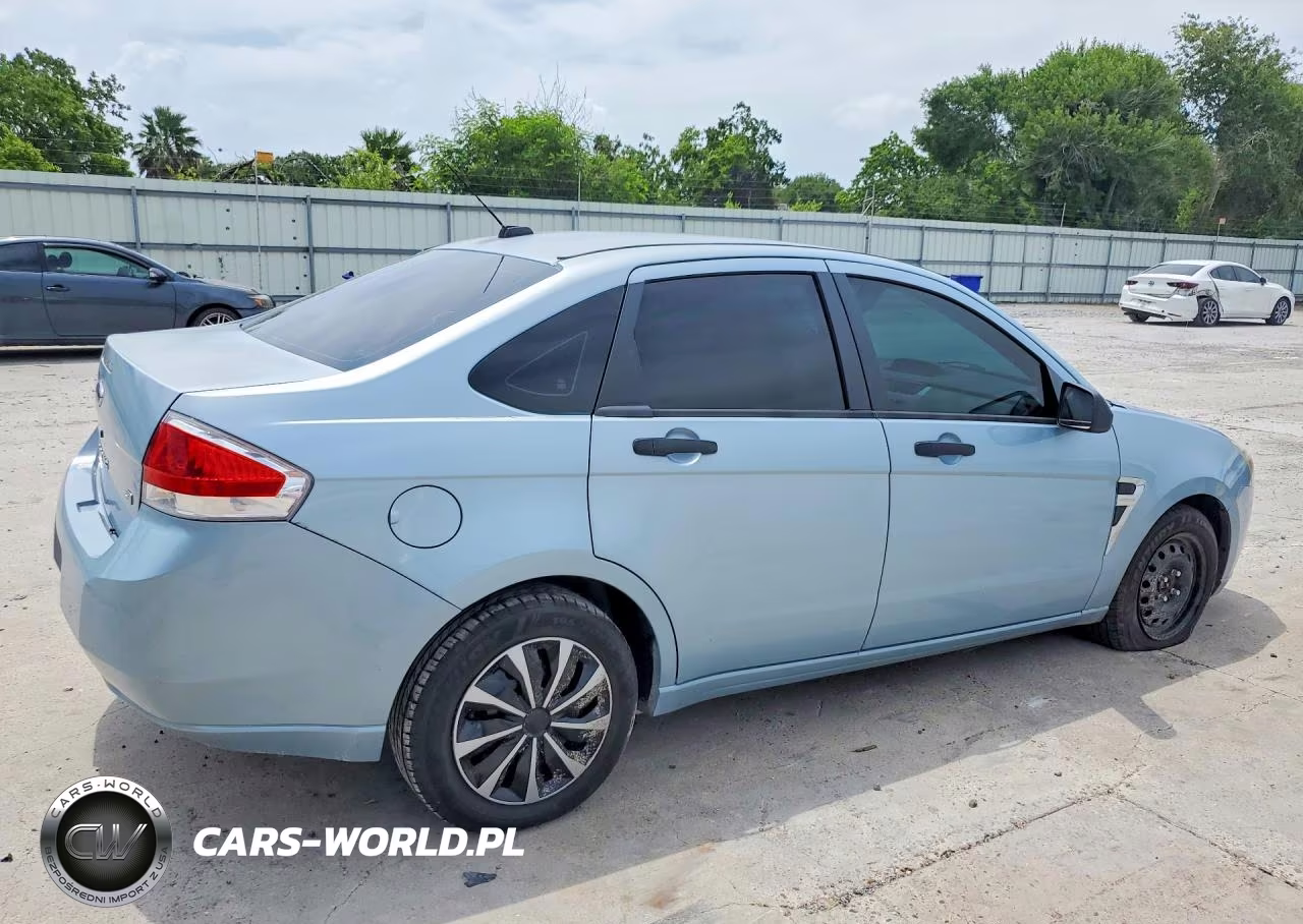 2008 Ford Focus Se VIN:1FAHP35NX8W234259 - 3