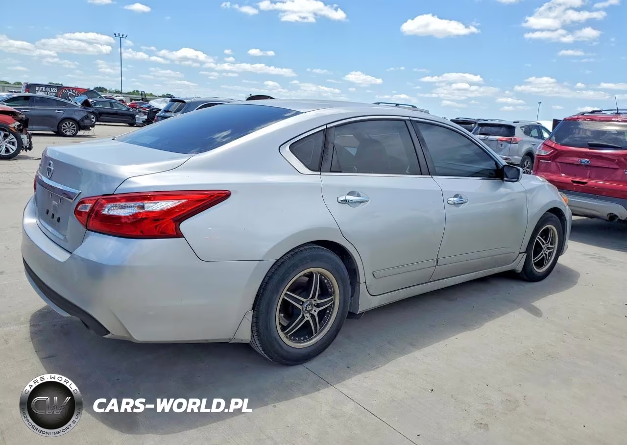 2017 Nissan Altima 2.5 S VIN:1N4AL3AP9HN340695 - 3