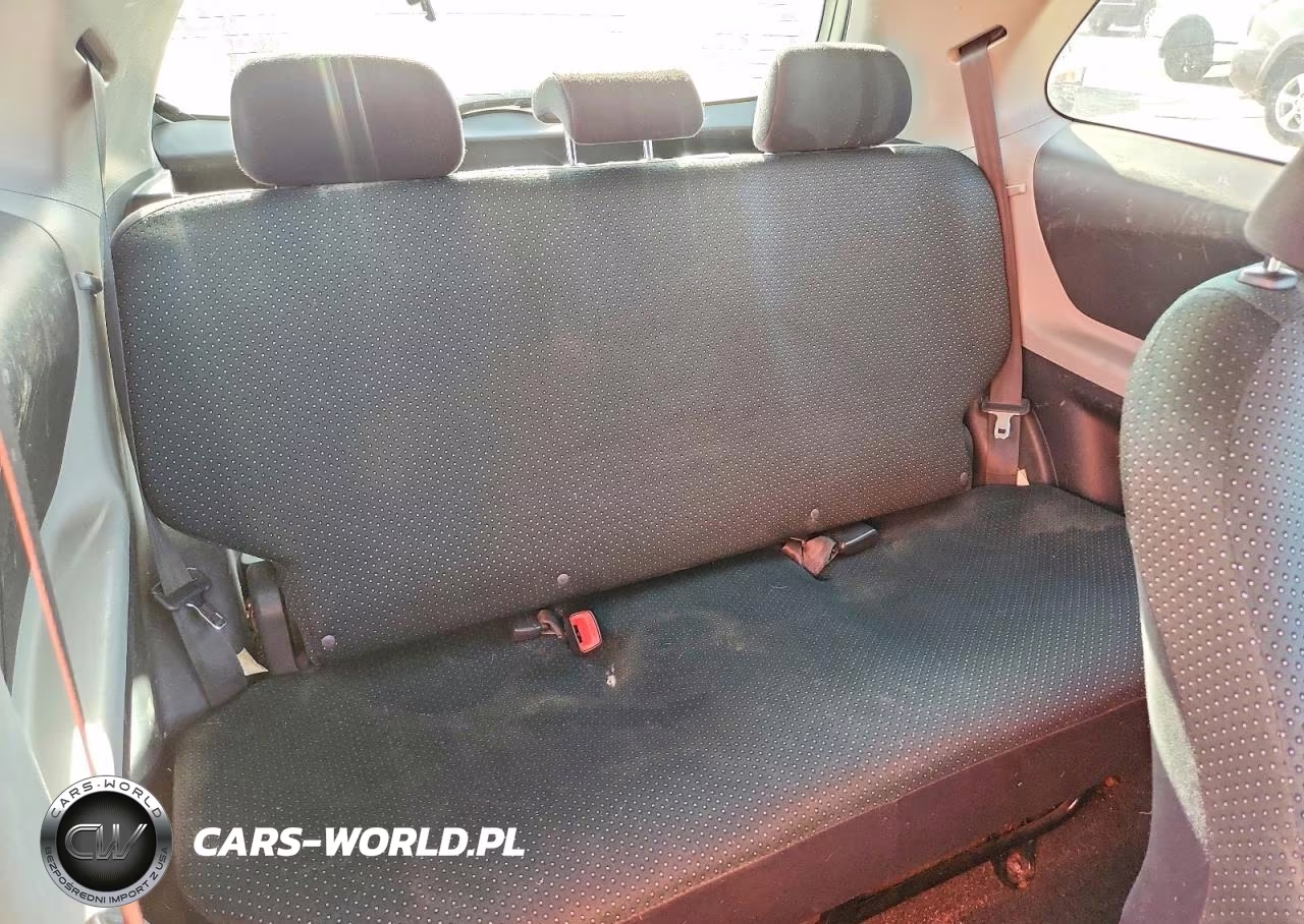 2007 Toyota Yaris Base VIN:JTDJT923875108757 - 10