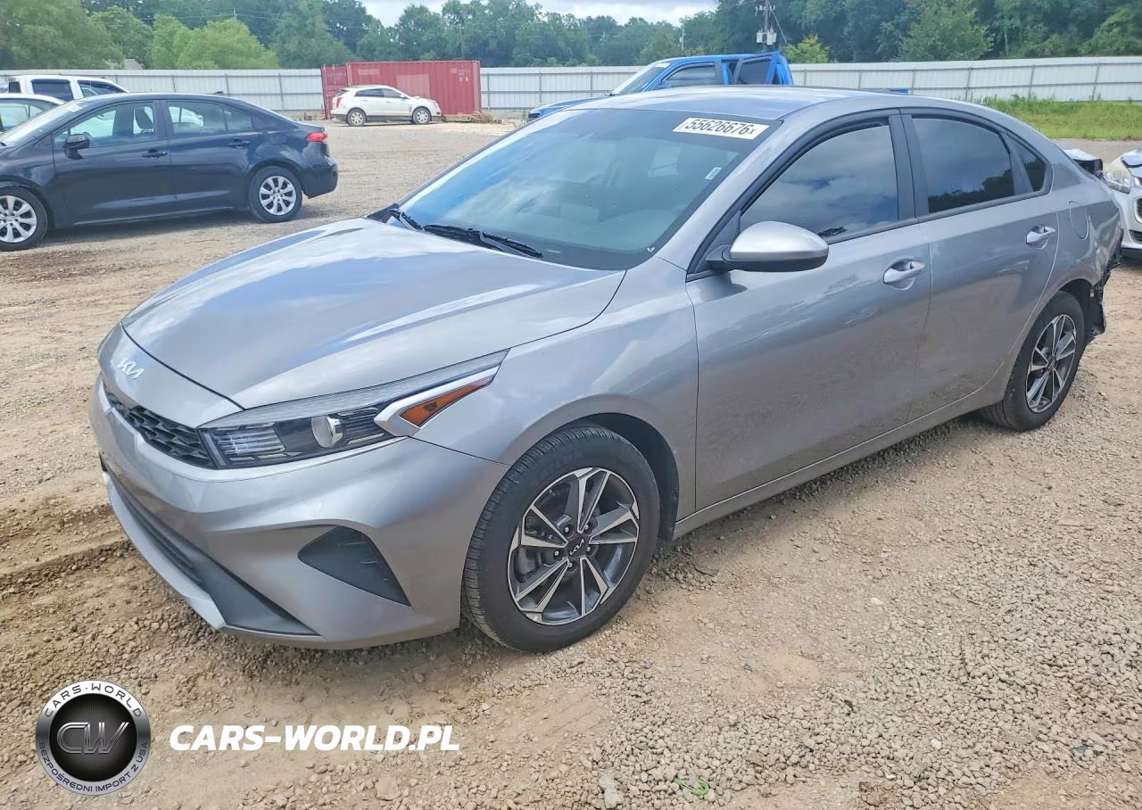 2024 Kia Forte Lxs – zdjęcie 1 z 12