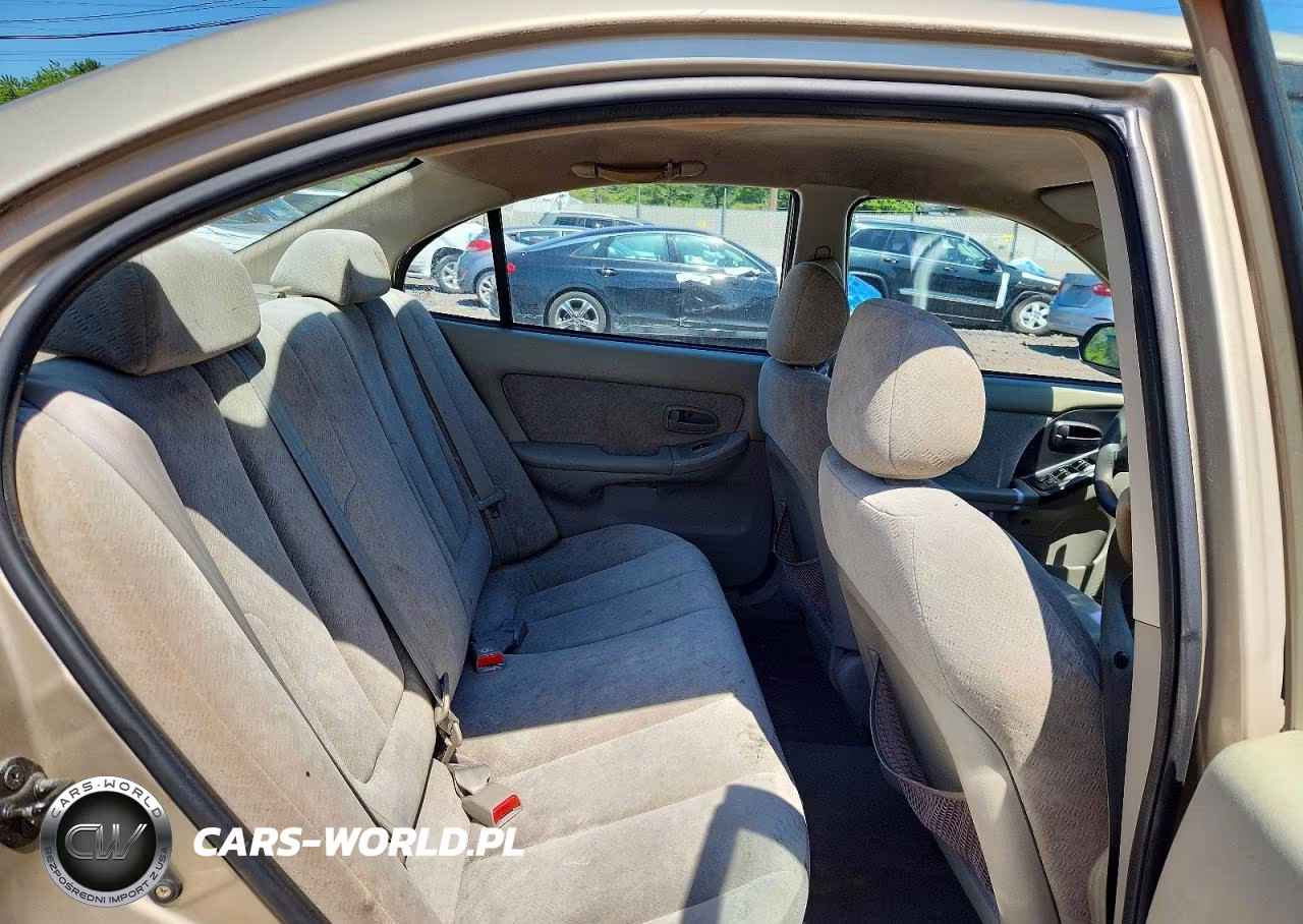 2005 Hyundai Elantra Gls VIN:KMHDN46D55U962049 - 10