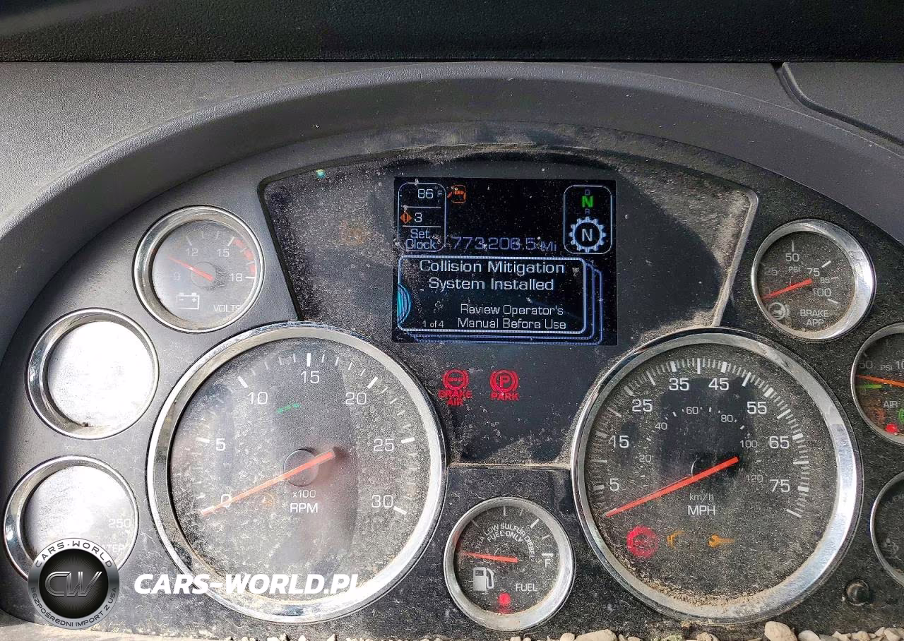 2022 Kenworth T680 Semi Truck VIN:1XKYD49X8NJ493155 - 8